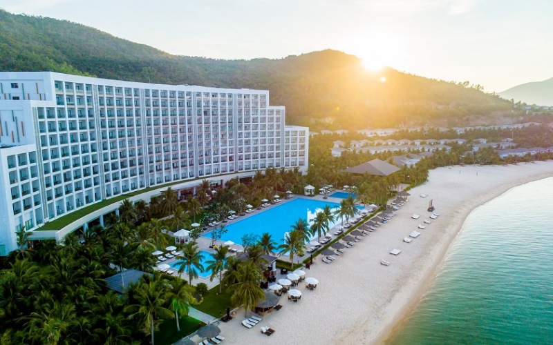 khách sạn gần biển nha trang