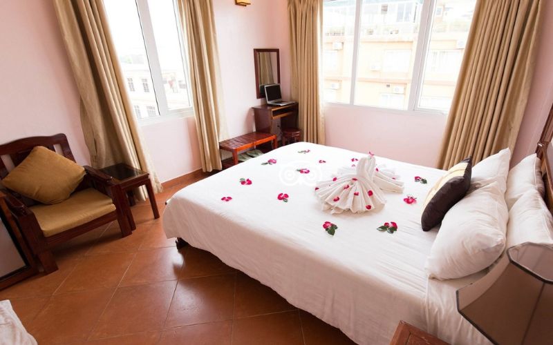 Holiday Diamond Hotel