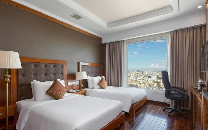 khách sạn đường nguyễn văn linh đà nẵng