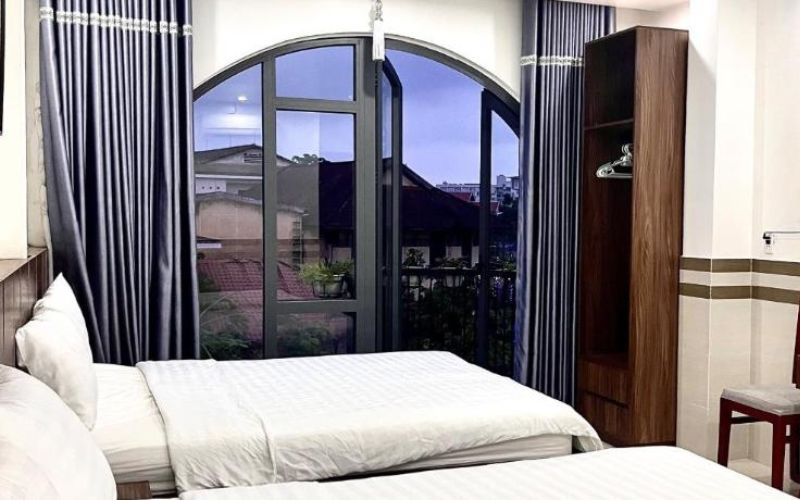khách sạn gần ga huế​