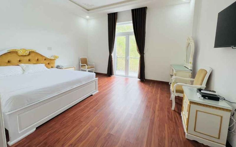 khách sạn nam du​