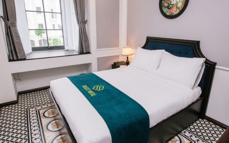 Select Hotel Hạ Long