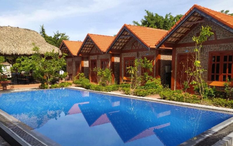 khách sạn có bể bơi ở ninh bình