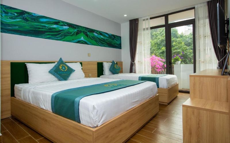 emerald-hotel-cat-ba